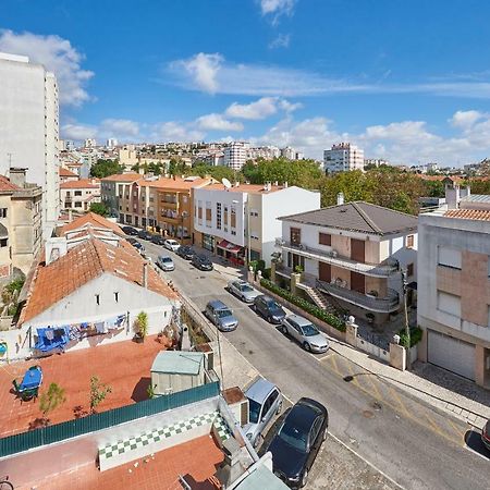 Apartmán In Bed With Lisbon 4E Amadora Exteriér fotografie