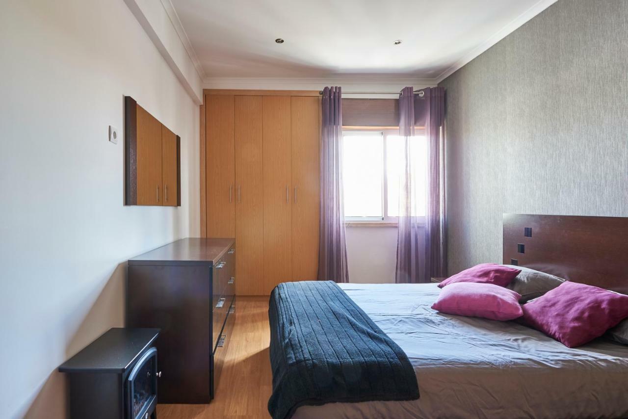 Apartmán In Bed With Lisbon 4E Amadora Exteriér fotografie