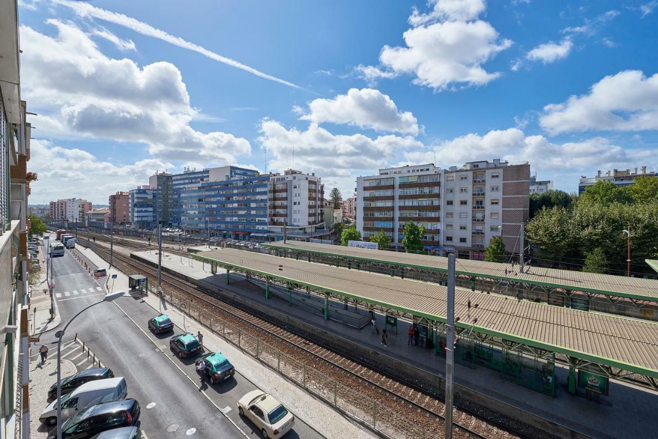 Apartmán In Bed With Lisbon 4E Amadora Exteriér fotografie