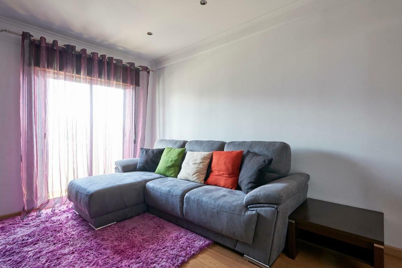 Apartmán In Bed With Lisbon 4E Amadora Exteriér fotografie