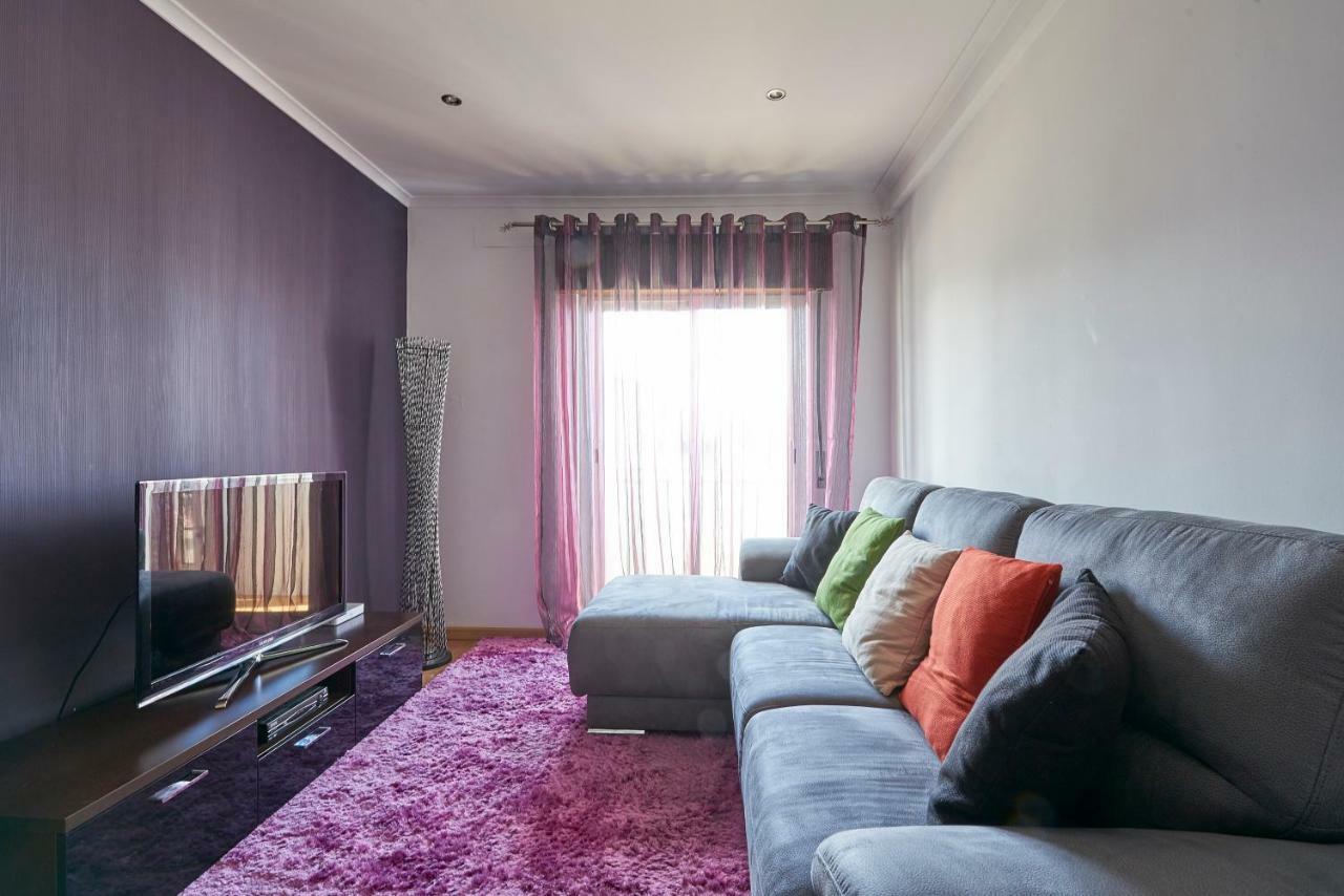 Apartmán In Bed With Lisbon 4E Amadora Exteriér fotografie
